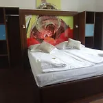 Hotel 103 2*