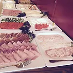 103 2* برلين